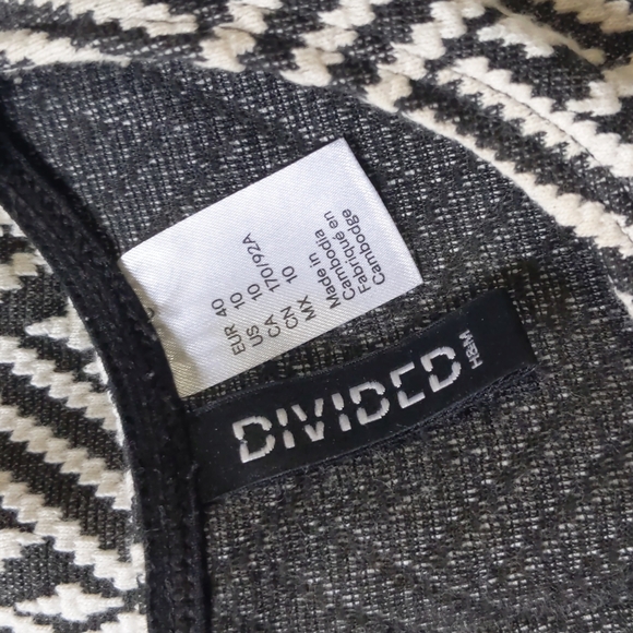 Divided | black and white patterned dress - Picture 2 of 5